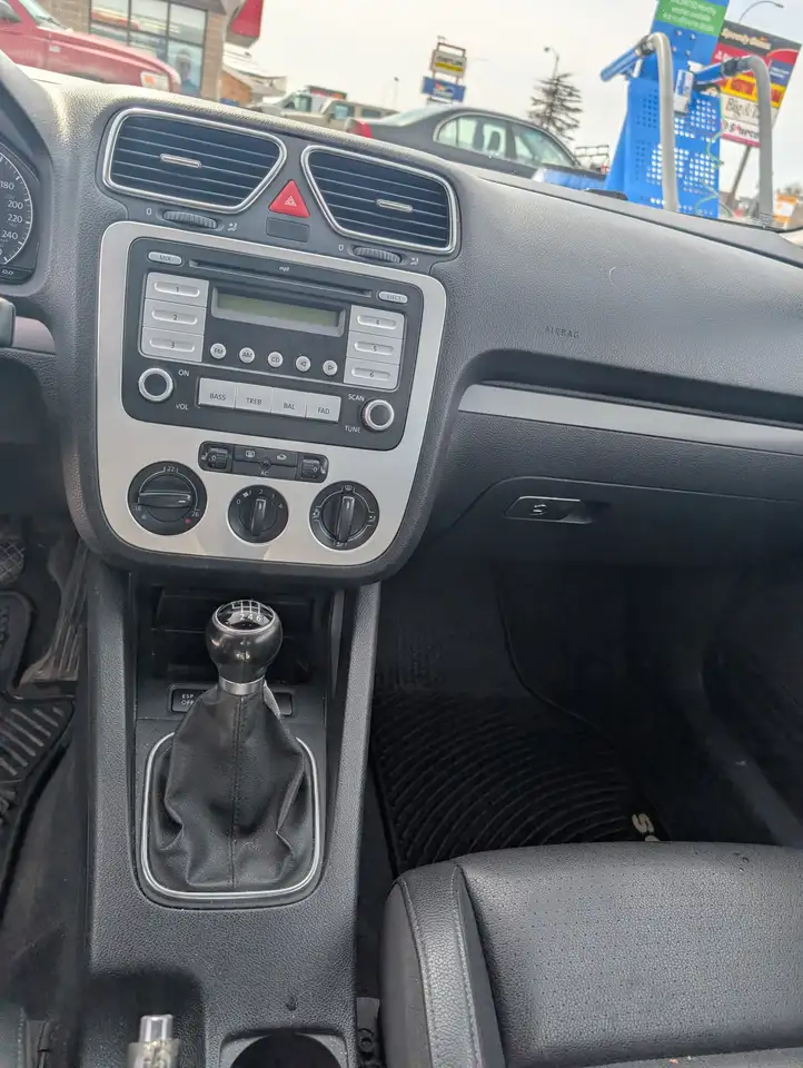 Volkswagen Eos снимка Volkswagen Eos