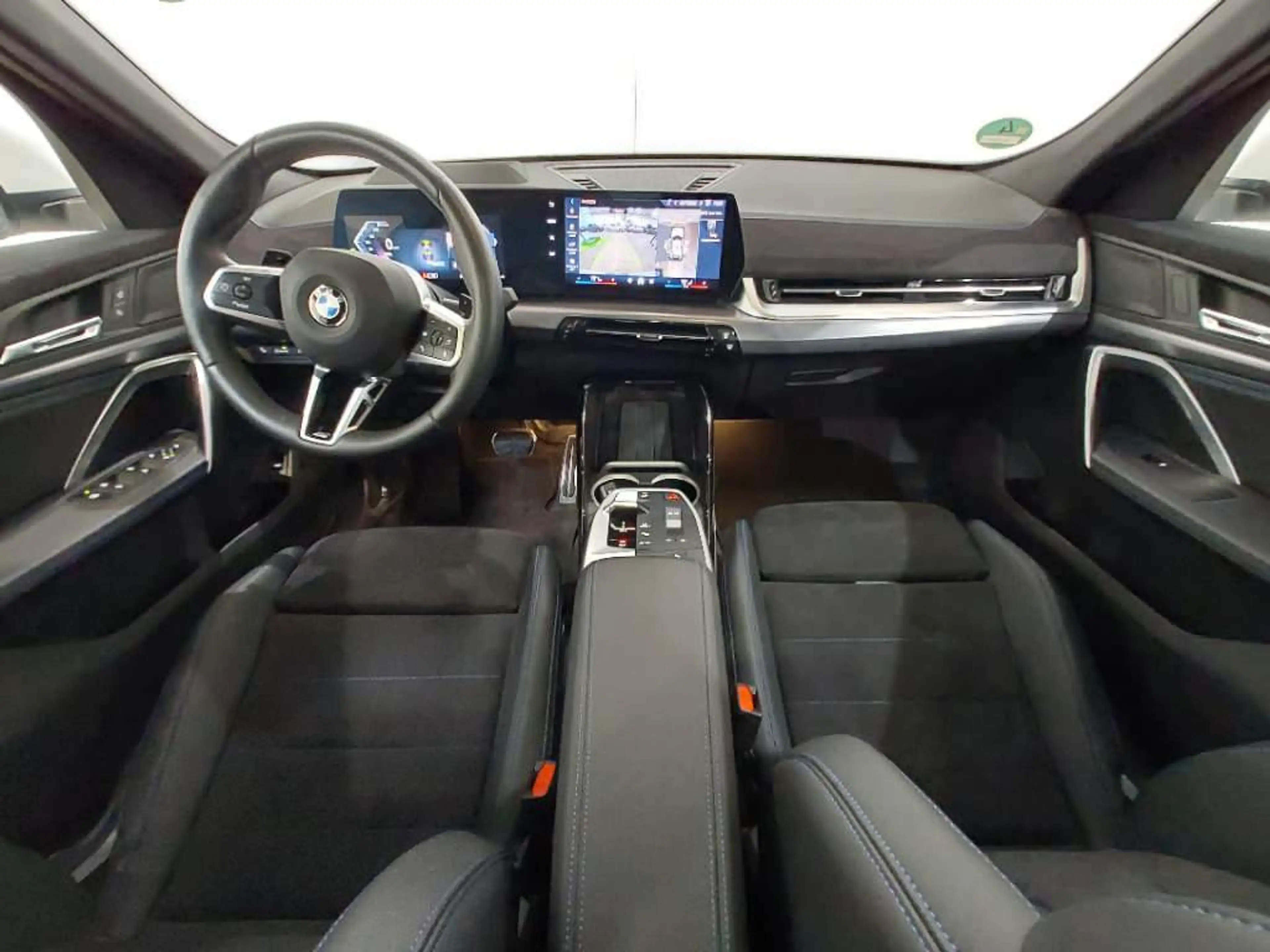 BMW X2 20d xDrive M Sport AHK/HUD/360°/ACC/PANO/21" — photo 6