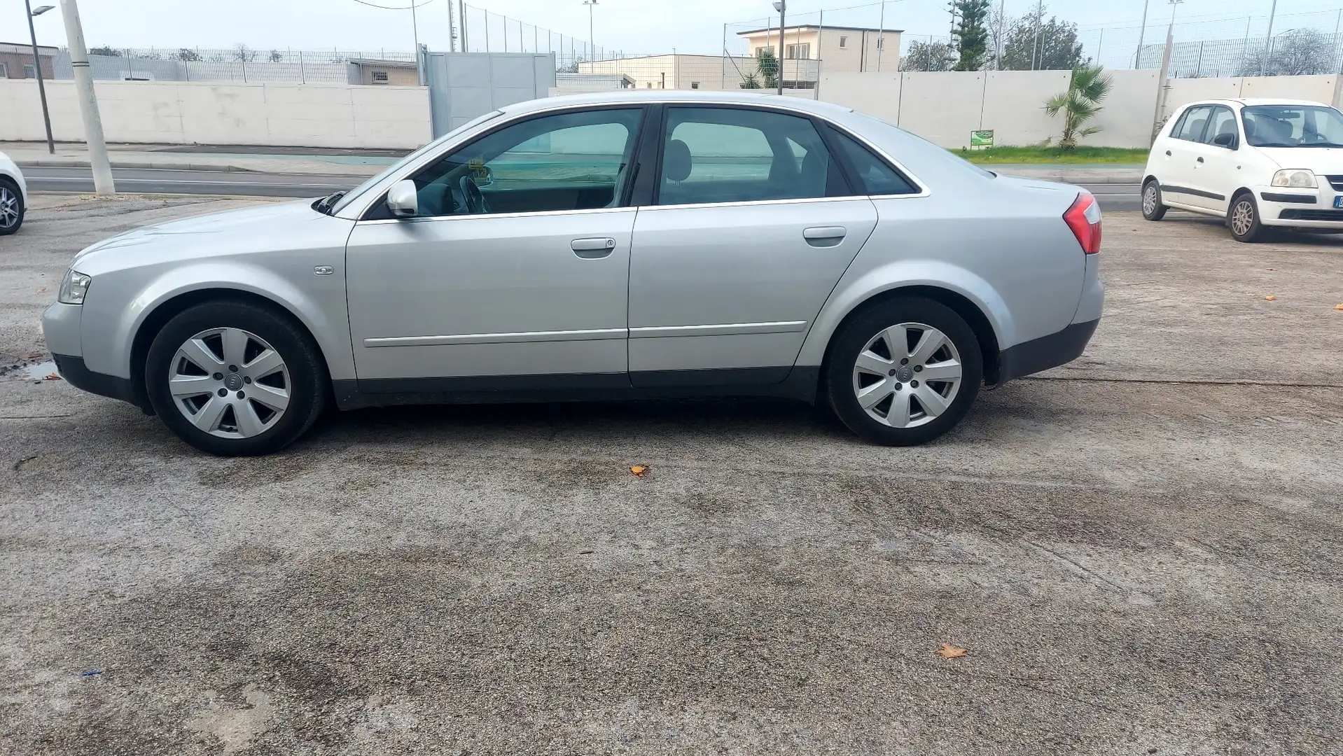 Audi A4 1.9 tdi quattro 130cv - 2