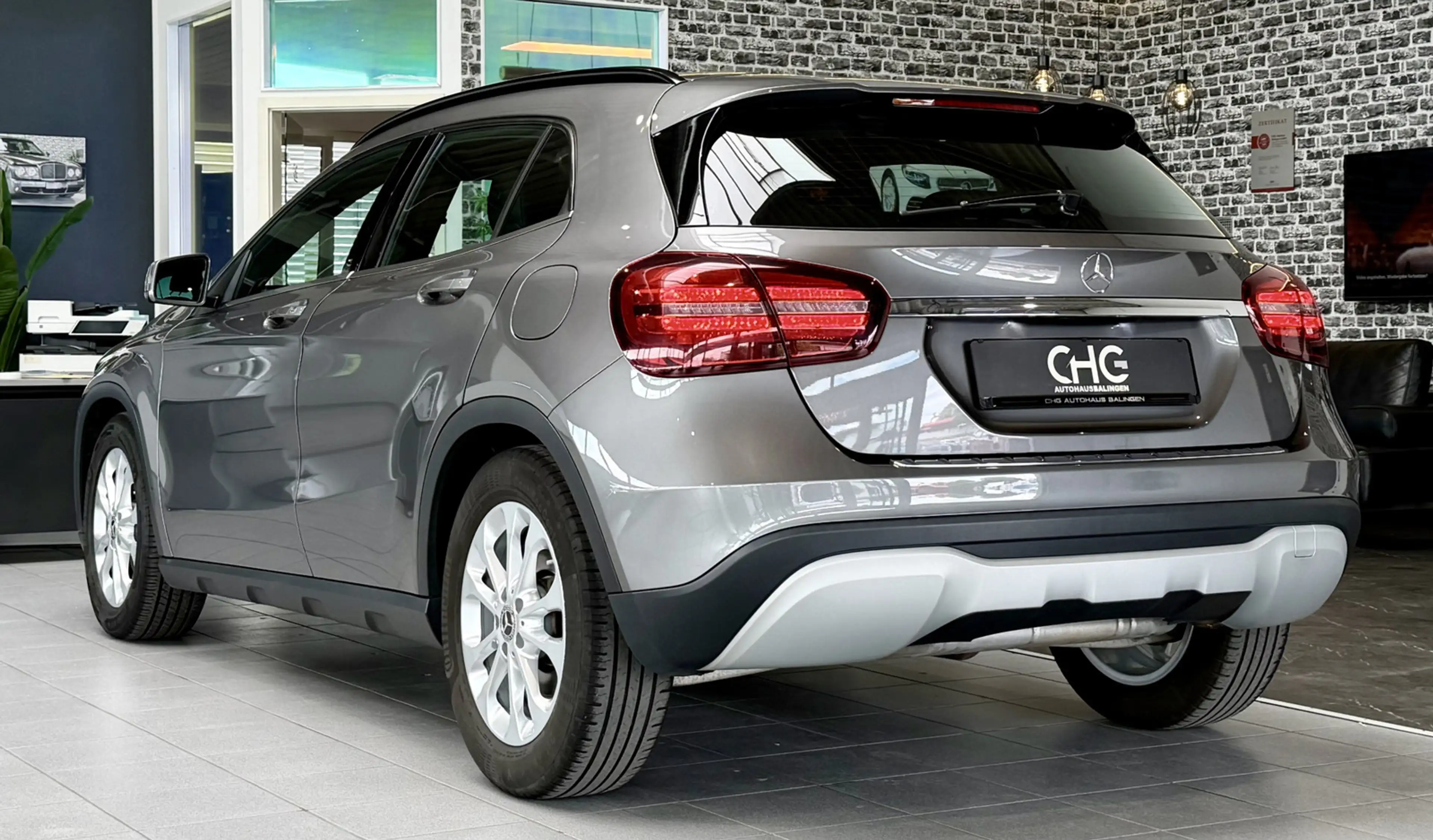 Mercedes-Benz GLA 220 4Matic AHK|STHZ+SHZ|KAMERA|TEMP.|MFL|SPORT — photo 5