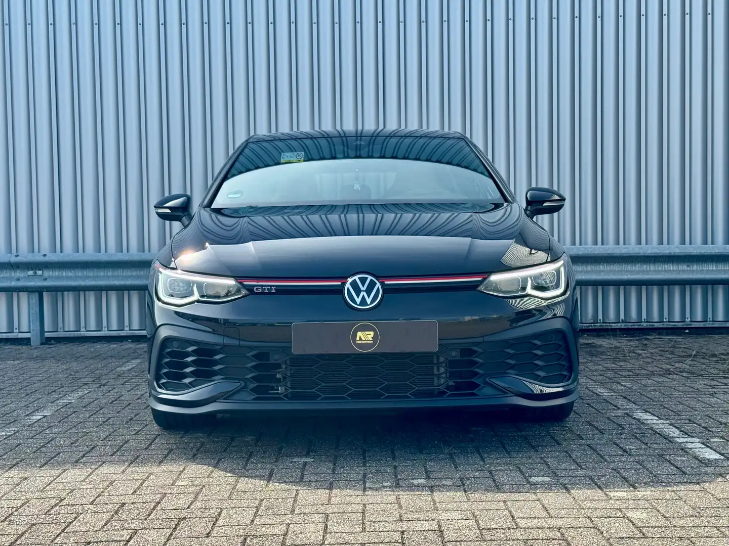 Volkswagen Golf GTI 2.0 TSI Clubsport 300PK FULL OPTIONS | Lage KM Zwart - 2