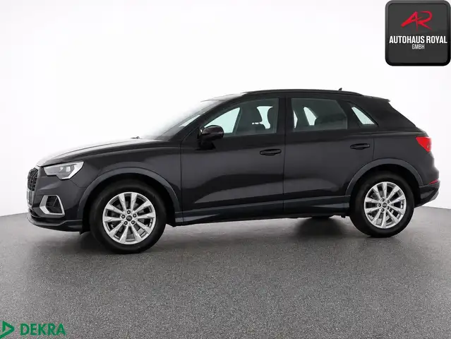 Audi Q3 view 2