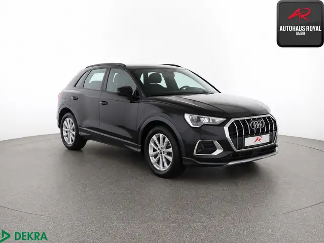 Audi Q3 view 7