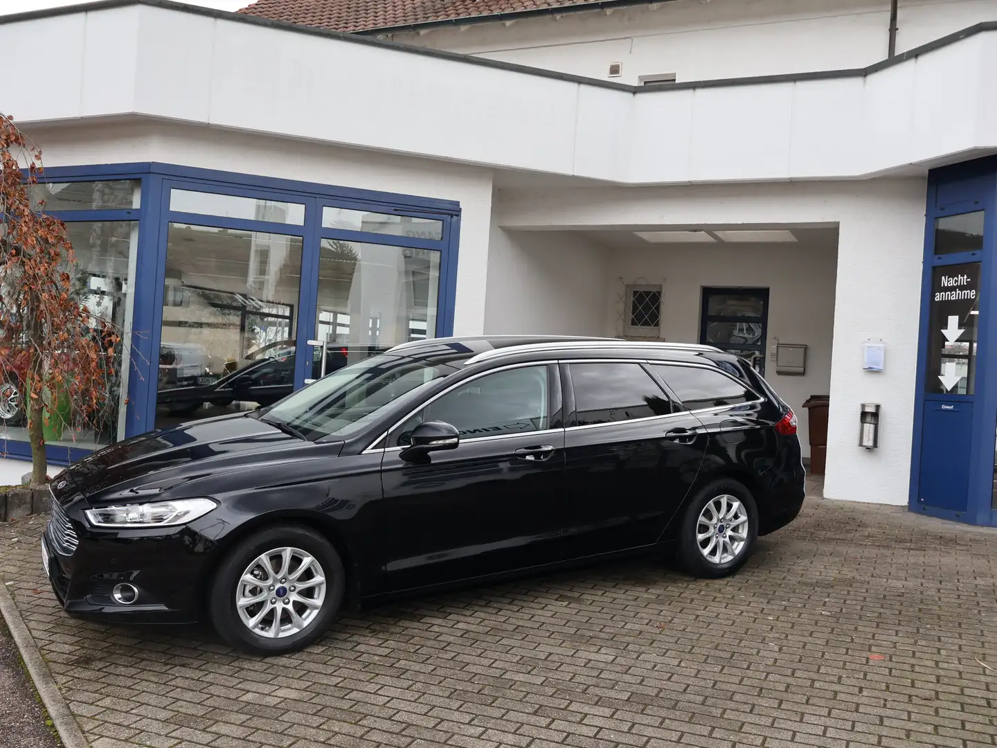 Ford Mondeo Business Edition Schwarz - 1