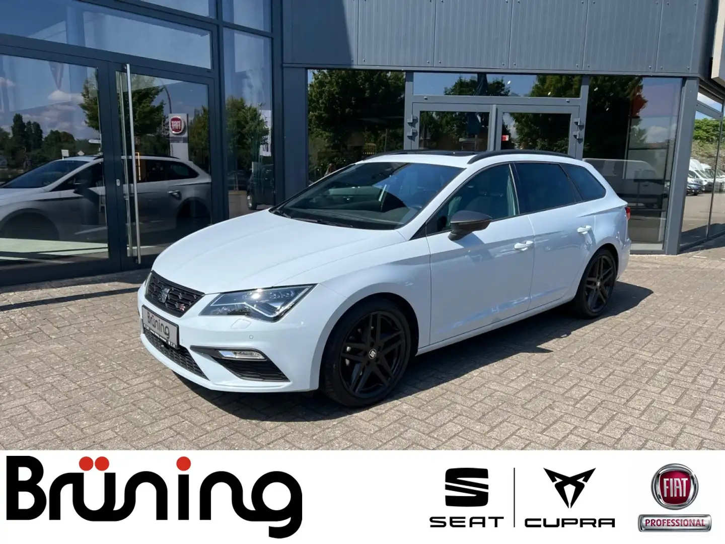 SEAT Leon ST 2.0 TDI FR Black Matt Edition AHK Klima Navi Grigio - 1