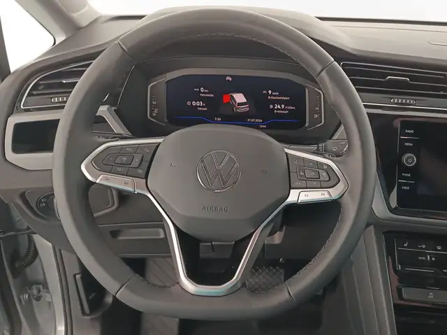 Volkswagen Touran view 14
