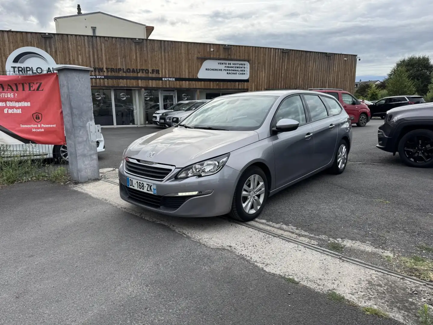 Peugeot 308 SW 1.6 BlueHDi - 120 Business Pack Gps + Radar AR  Gris - 1