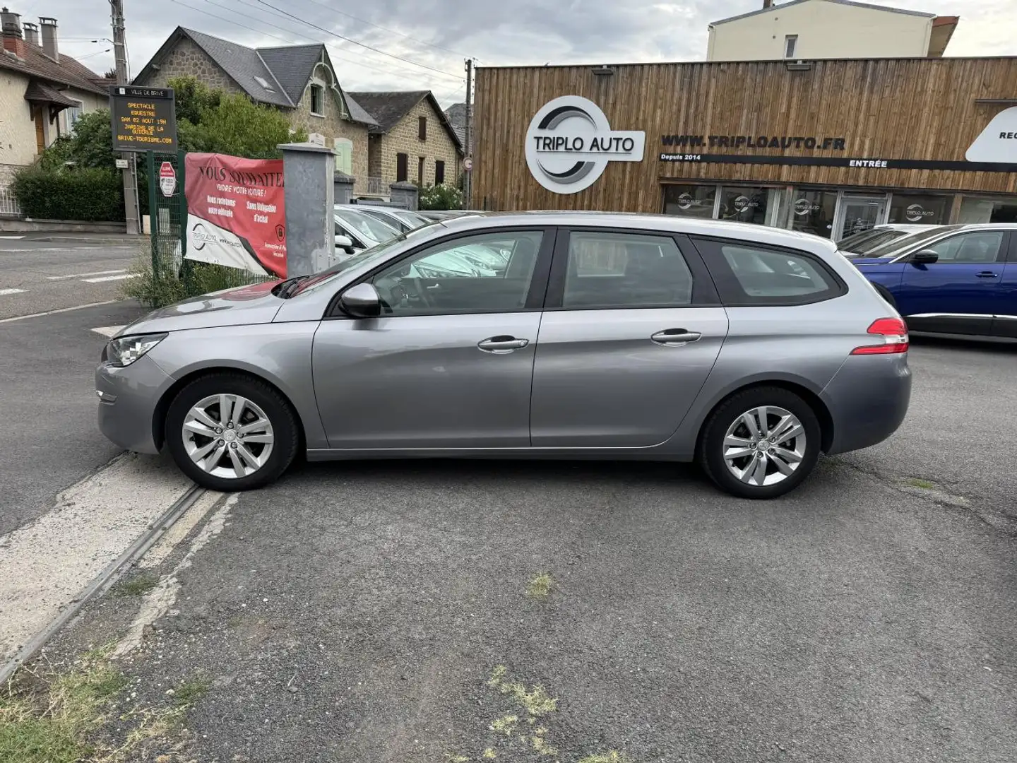 Peugeot 308 SW 1.6 BlueHDi - 120 Business Pack Gps + Radar AR  Gris - 2