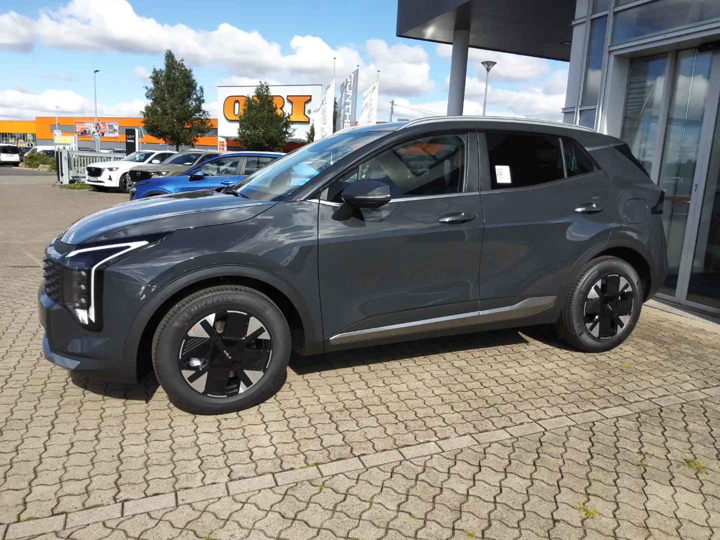 Kia Sportage 1.6T DCT Vision Komfort Grau - 2