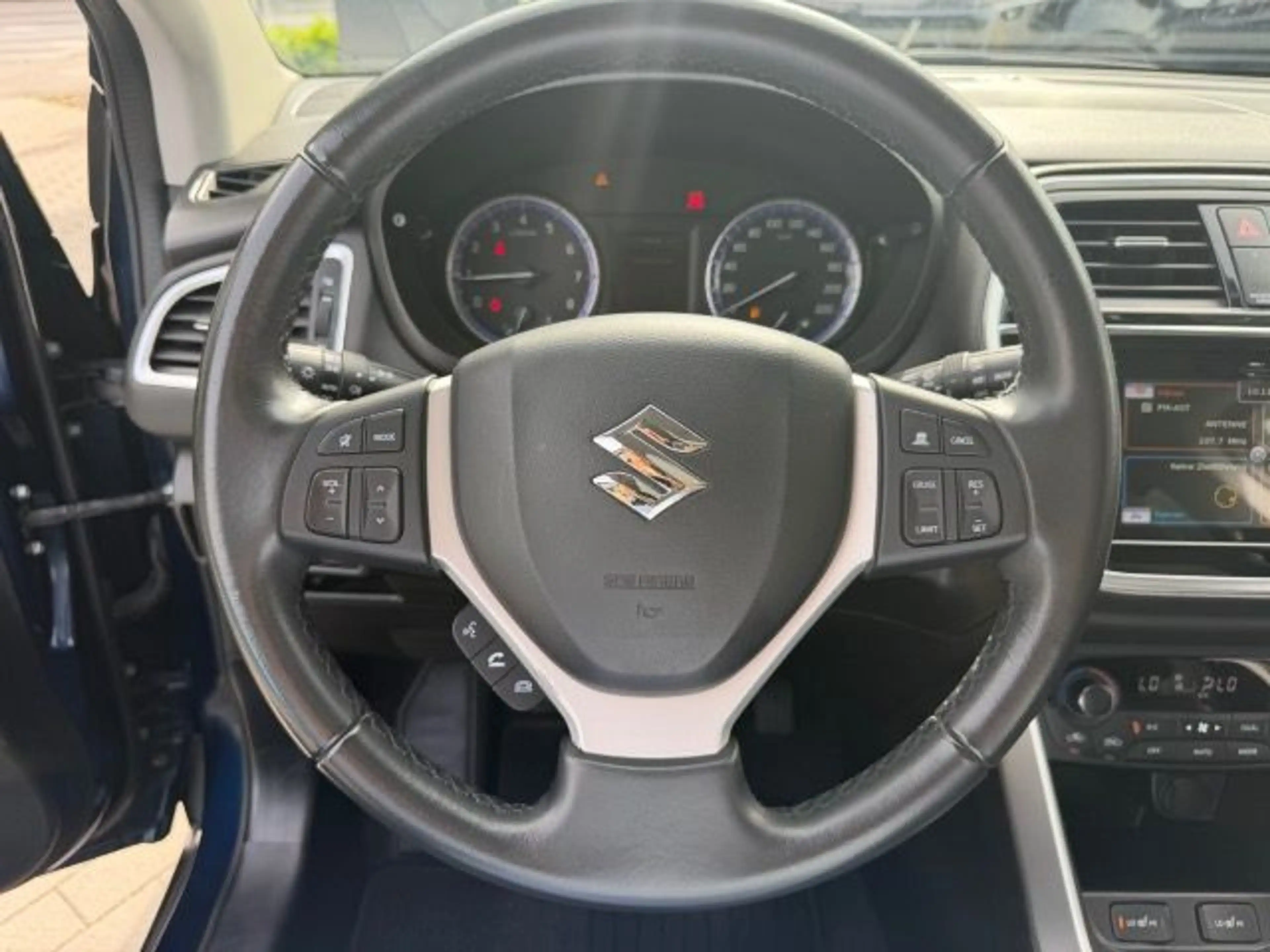 Suzuki SX4 S-Cross SX4 S-CROSS 1.4 BOOSTERJET HYBRID 4X4 COMFORT — photo 12