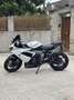 Triumph Daytona 660 Vendo mi Triumph Daytona 660 del ano ____ con solo Blanco - thumbnail 5