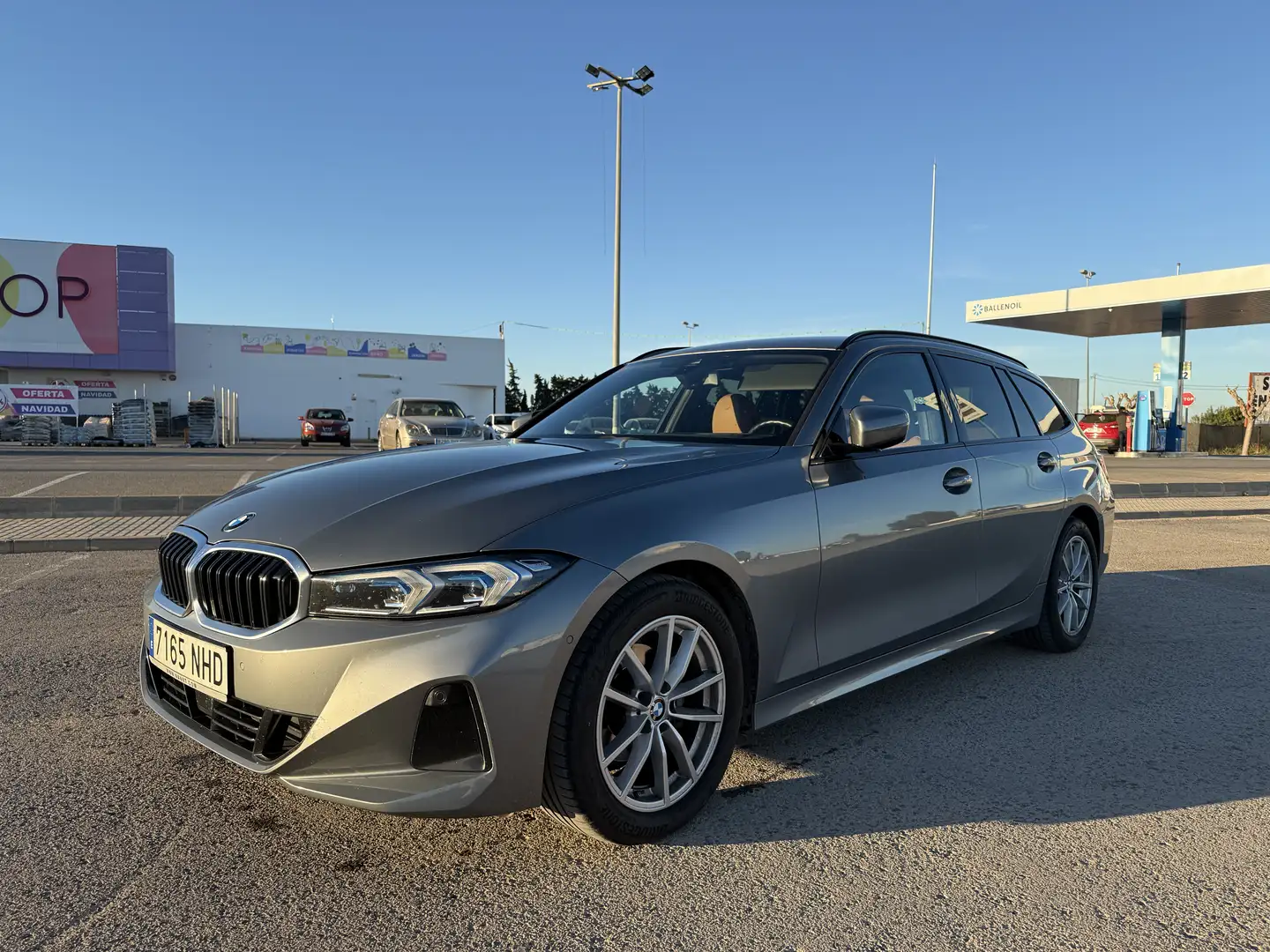 BMW 318 318d Touring Aut. - 1