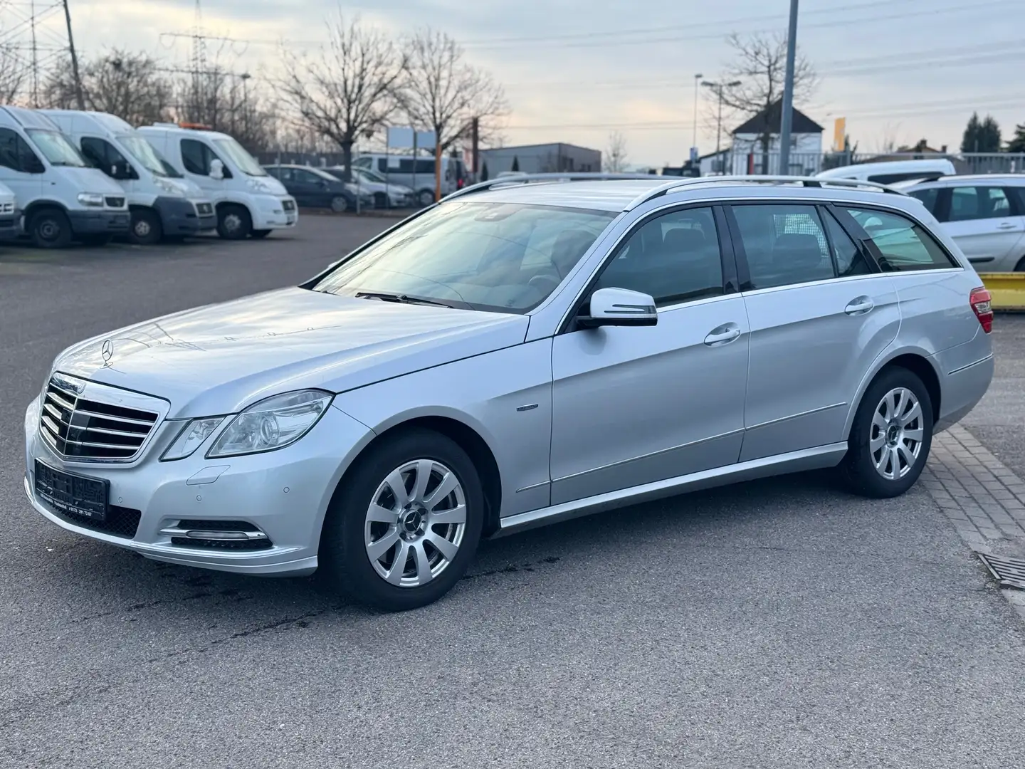 Mercedes-Benz E 300 E 300 CDI BlueEfficiency (212.225) Gri - 1