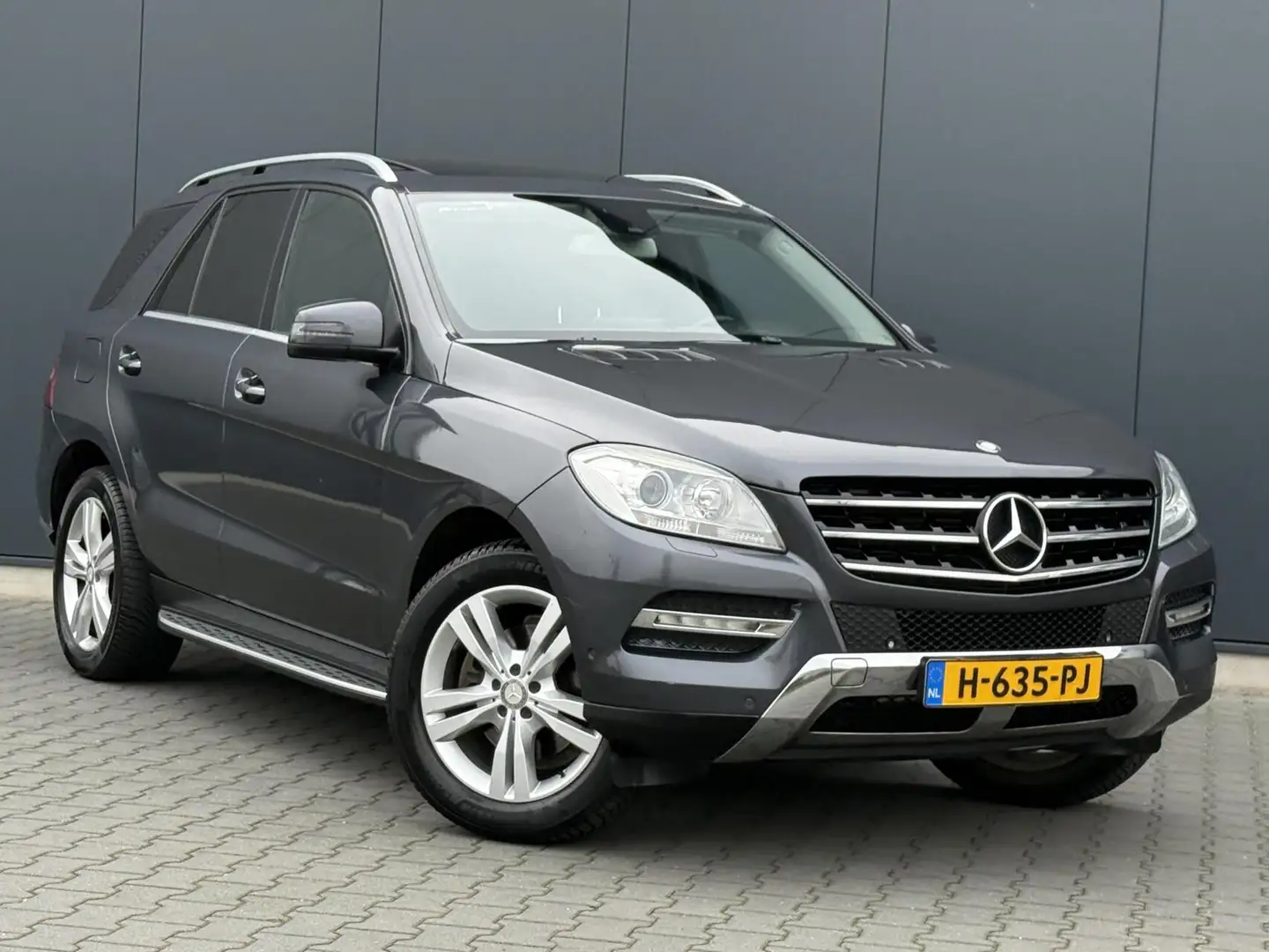 Mercedes-Benz ML 350 M-klasse Edition Schuifdak - Leder - 93DKM - Nette Grau - 2