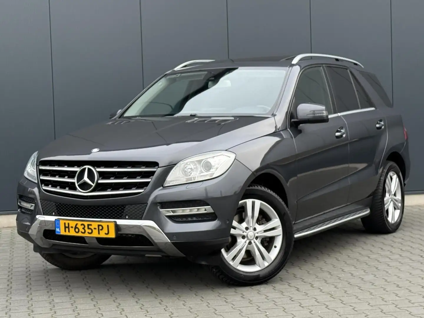 Mercedes-Benz ML 350 M-klasse Edition Schuifdak - Leder - 93DKM - Nette Grau - 1