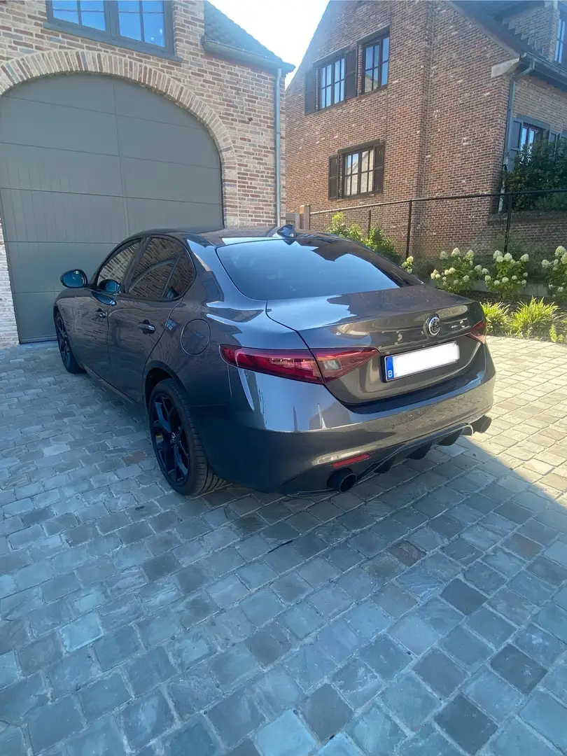 Alfa Romeo Giulia Giulia 2.0 T B-Tech (EU6d-TEMP) Серый - 1