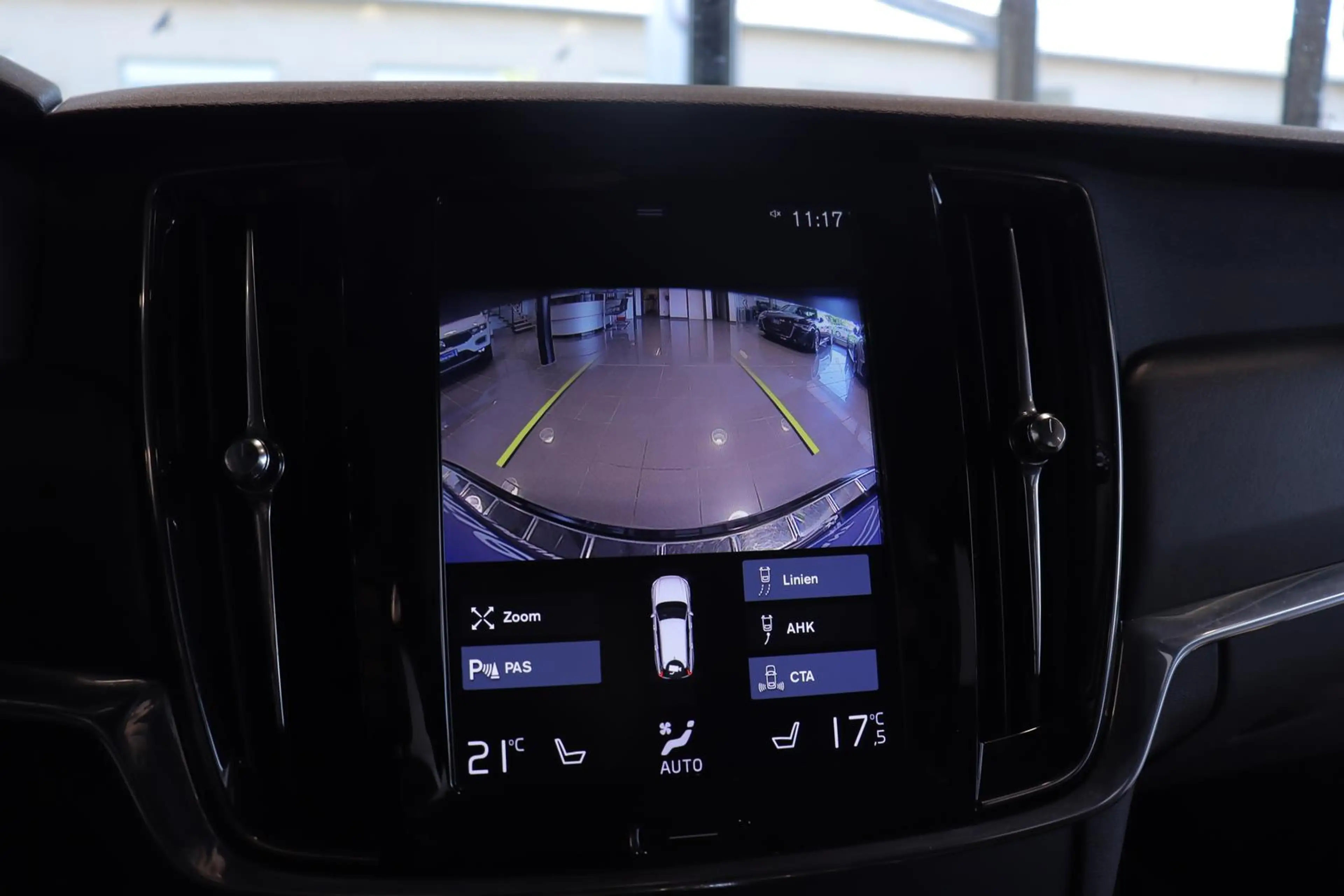 Volvo V90 Cross Country 2.0 Diesel*STANDHEIZ.*AHK*LED* — photo 15