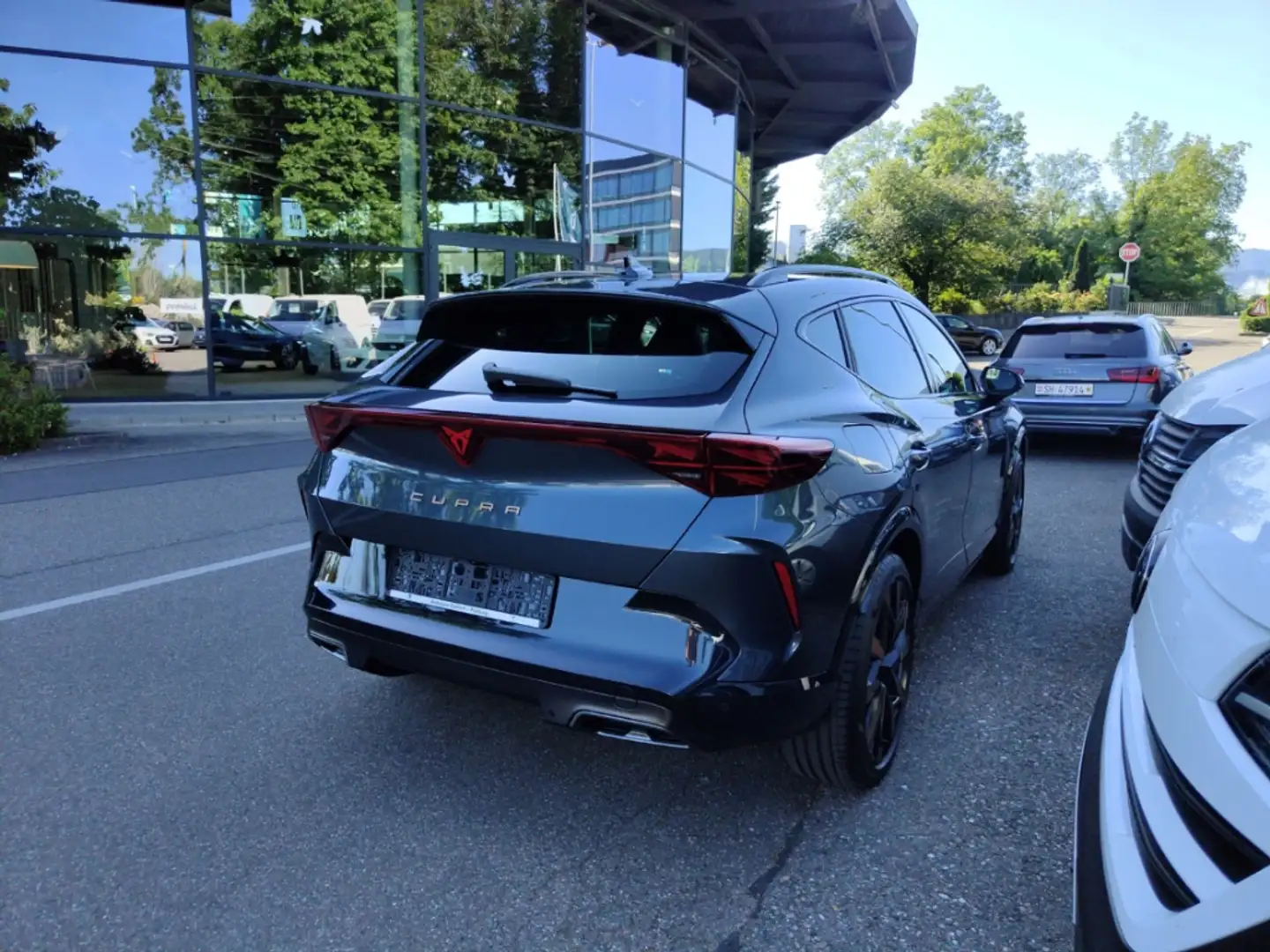 CUPRA Formentor 1.5 eTSI AD Navi Digitales Cockpit Memory Sitze So Grigio - 2