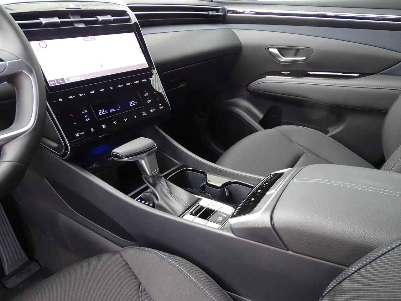 Hyundai TUCSON 1.6 TGDi 48V 7DCT EDITION 30+ NAVI/EHK/LED/DAB/KRE 12