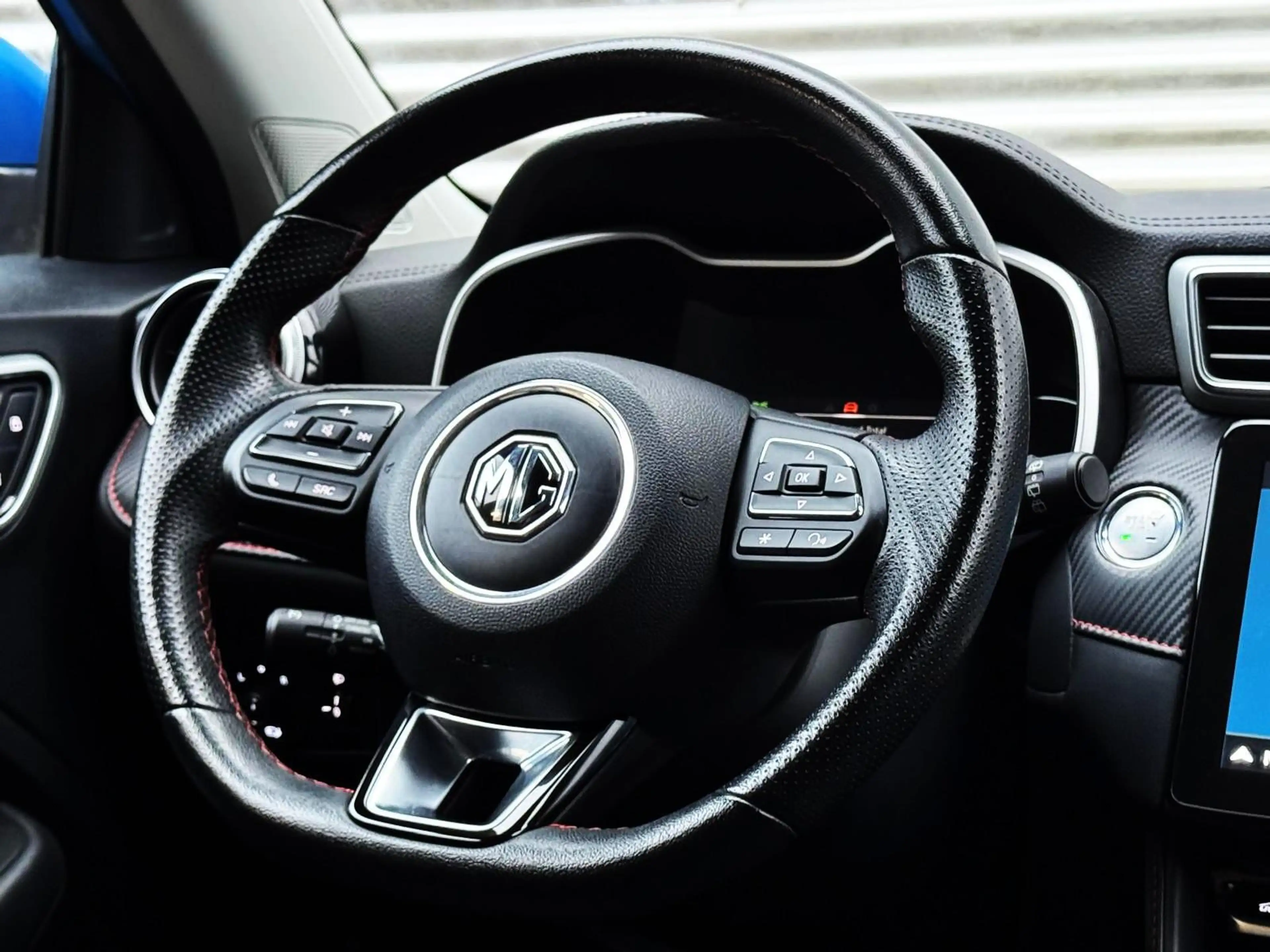 MG ZS MG EV ZS 1.0 T-GDI Luxury — photo 11