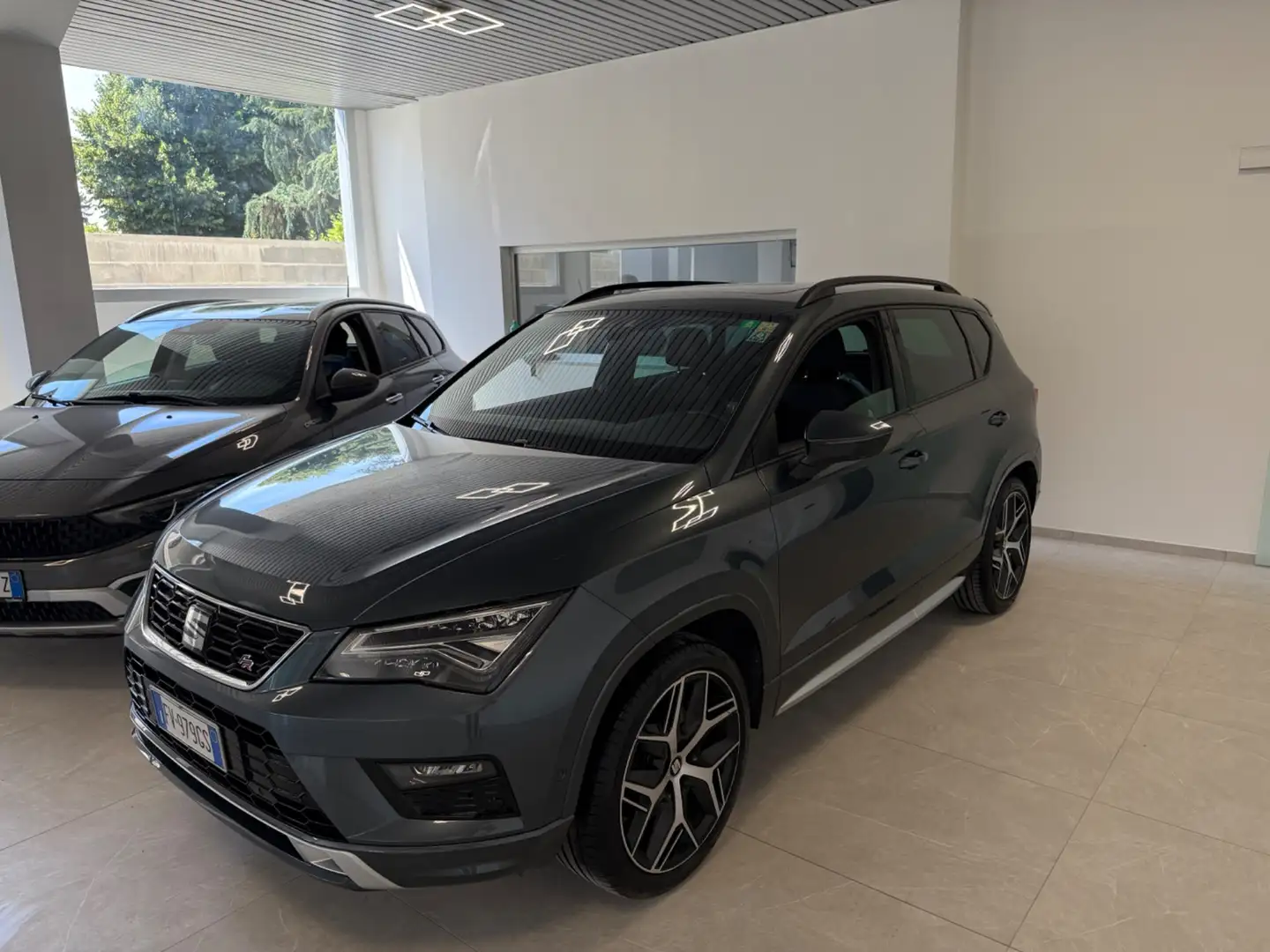 SEAT Ateca 2.0 TSI 4DRIVE DSG FR Grigio - 1