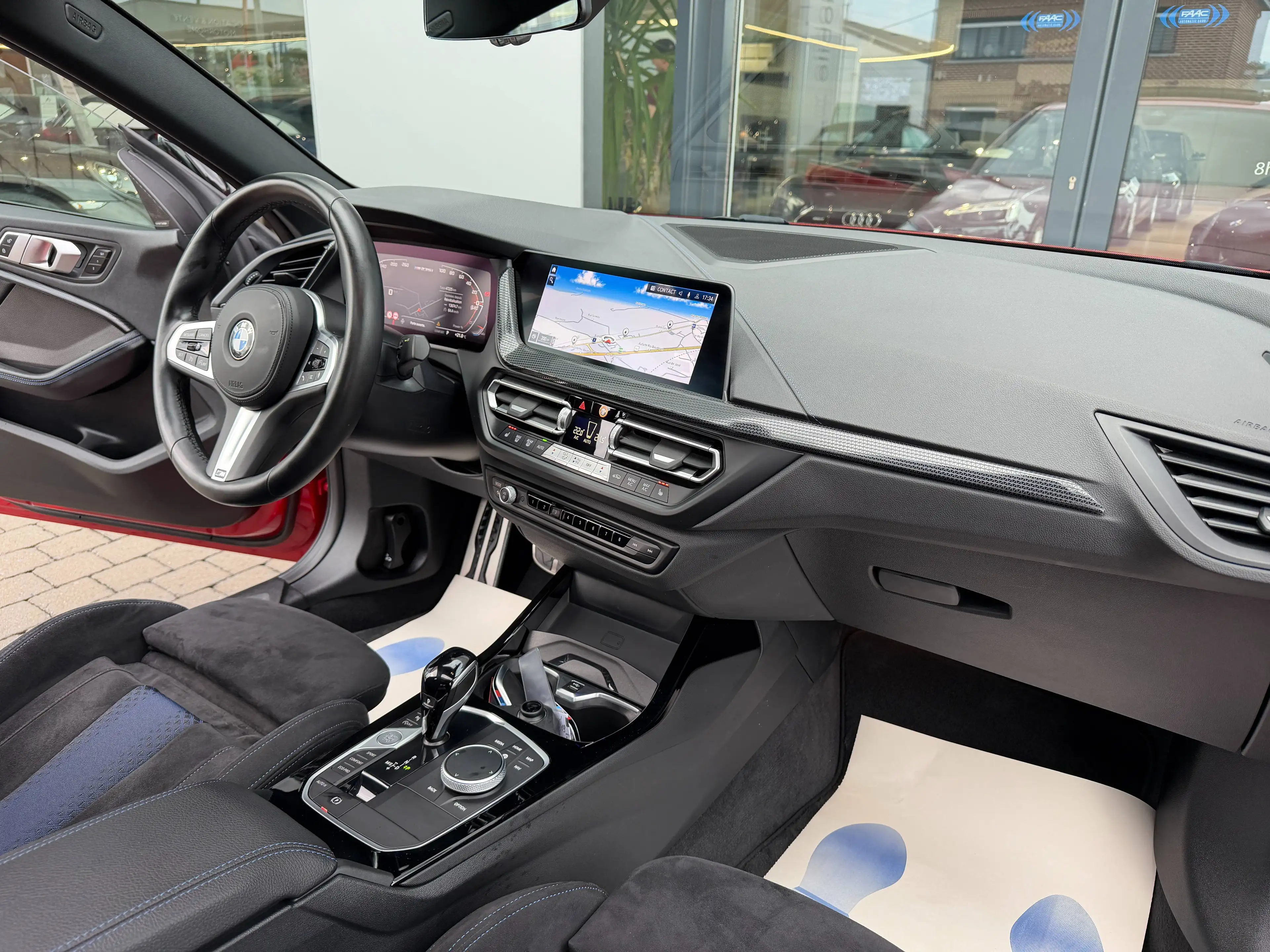 BMW 235 Gran Coupé M235i Xdrive* 1ER PROP*GARANTIE*CARPLAY*LED AMBI*HARMAN KARDON* — photo 10
