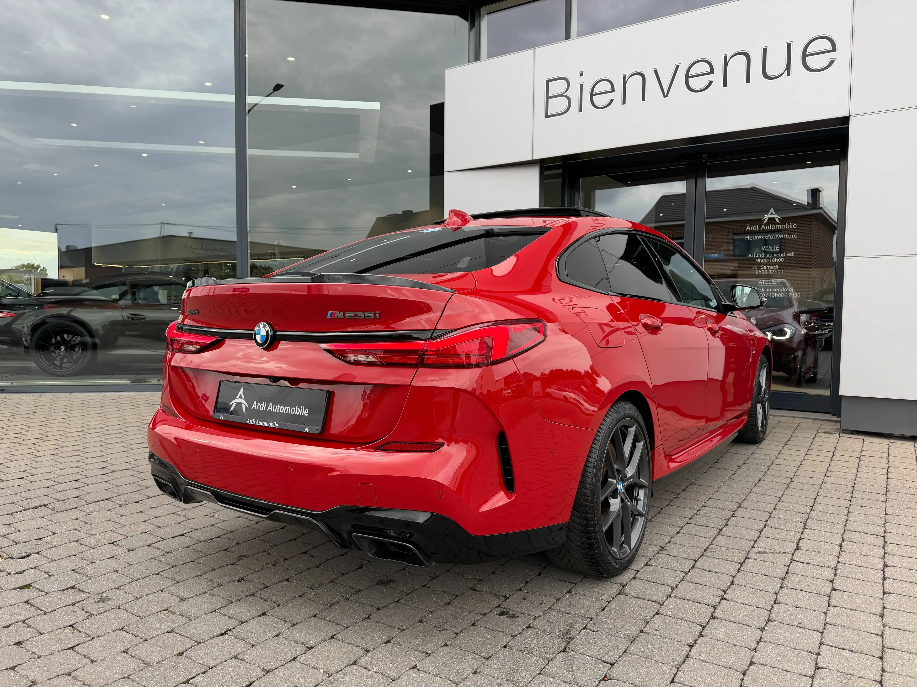 BMW 235 Gran Coupé M235i Xdrive* 1ER PROP*GARANTIE*CARPLAY*LED AMBI*HARMAN KARDON* — photo 4