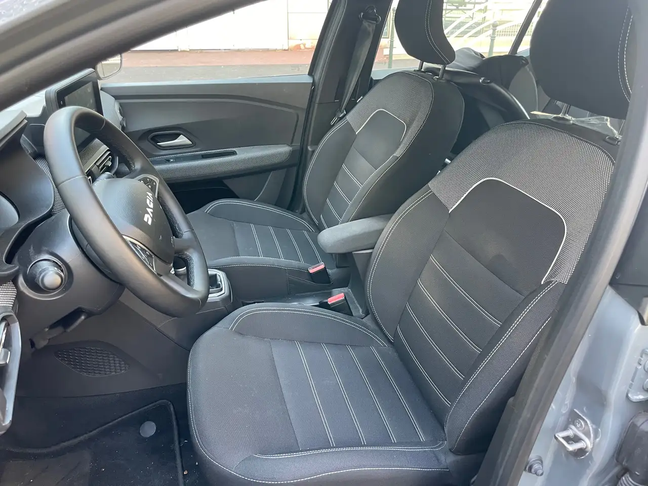 Dacia Sandero Sandero — photo 29