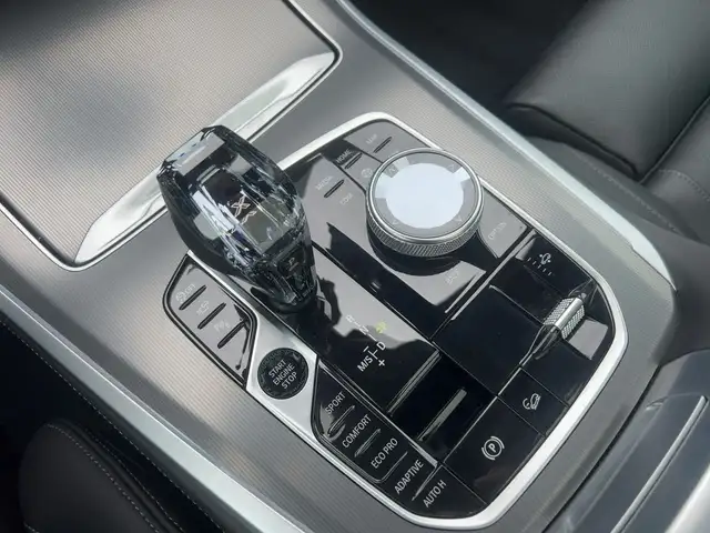 BMW X5 xDrive 40d M Sport LED Head-Up M-Paket SD Ansicht 9