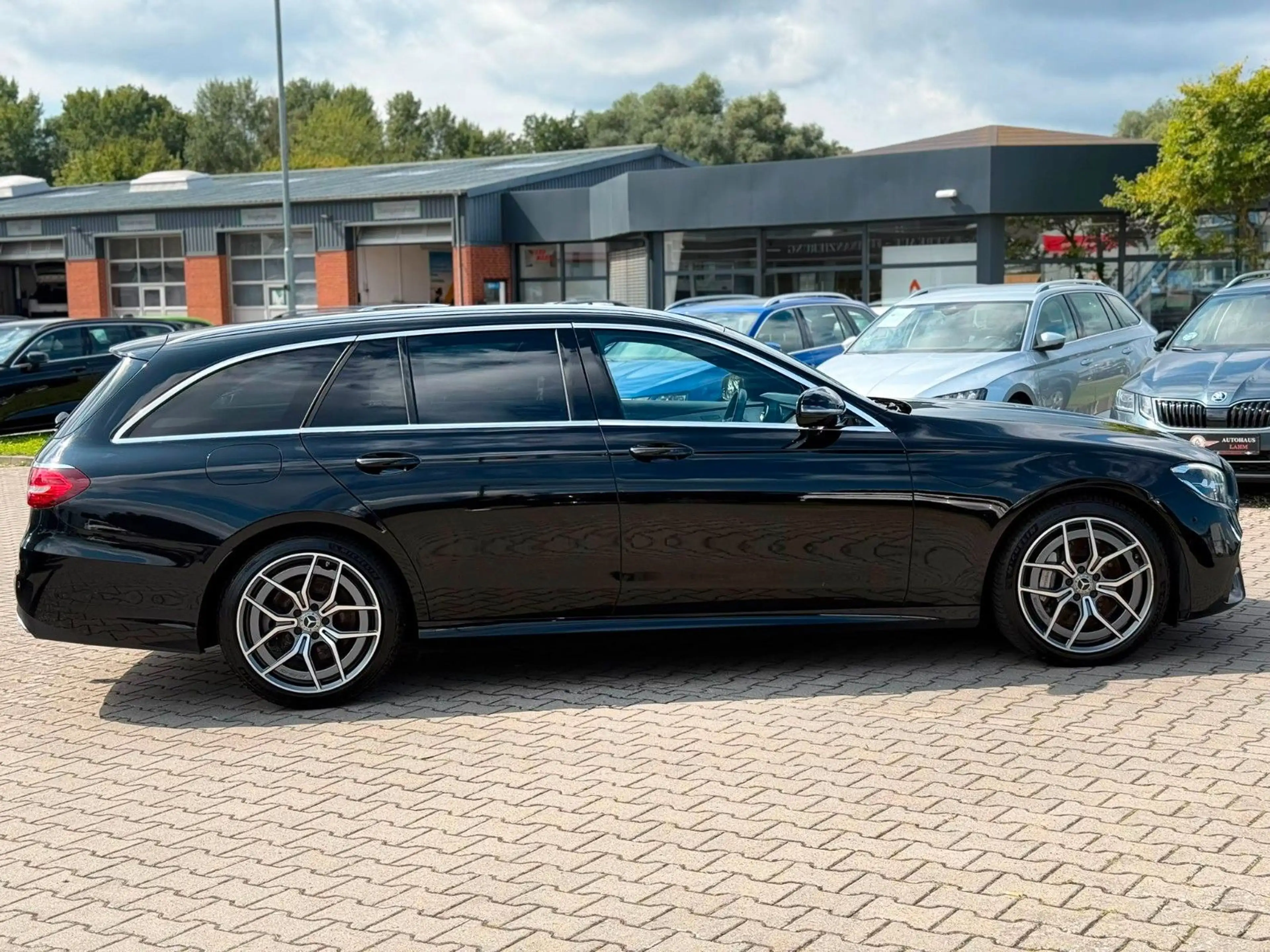 Mercedes-Benz E 400 d 4Matic 9G"AMG PAKET""1.HA"AHK"KAMERA" — photo 9