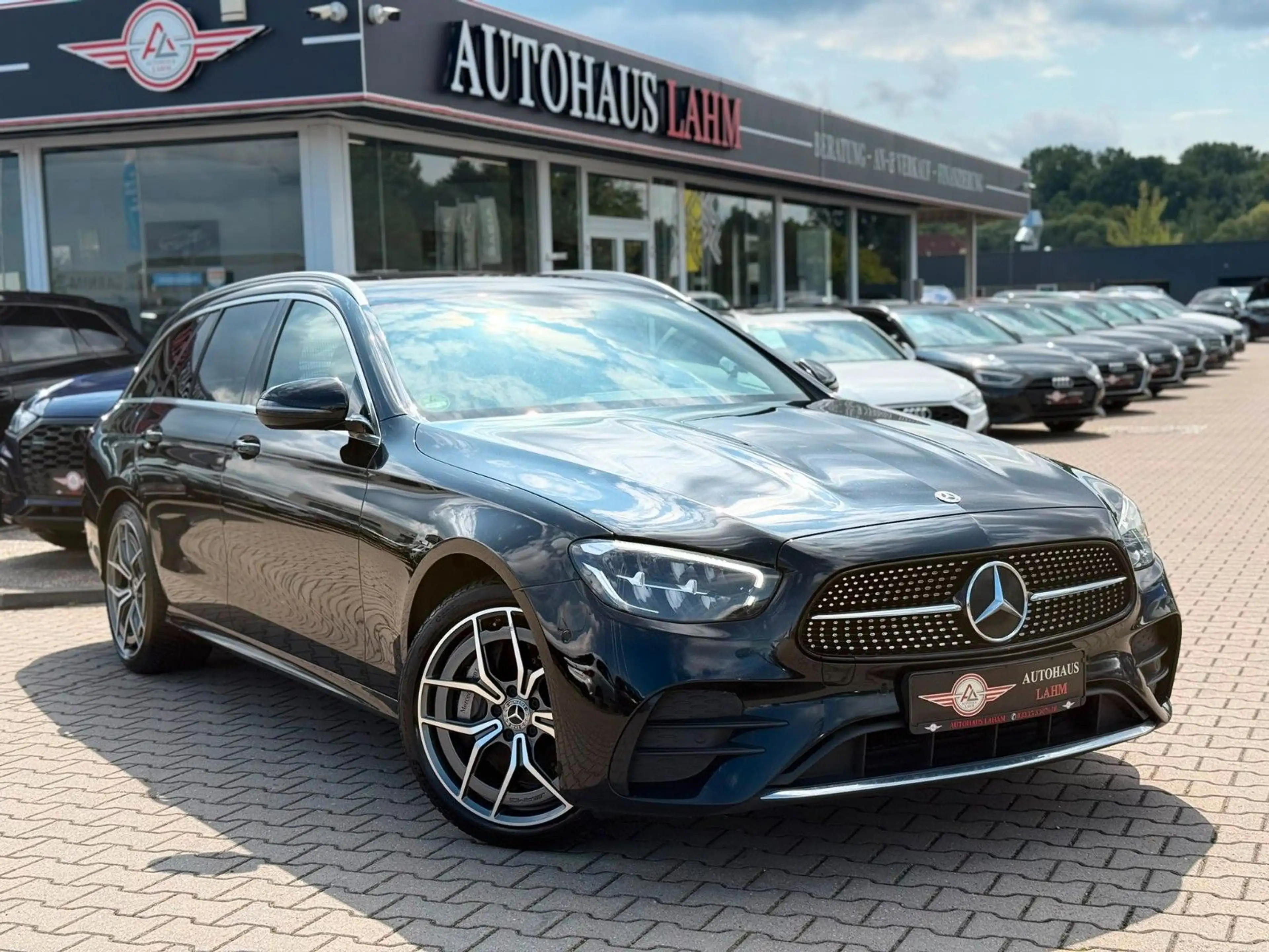Mercedes-Benz E 400 d 4Matic 9G"AMG PAKET""1.HA"AHK"KAMERA"