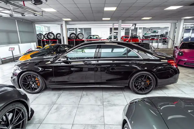 Mercedes-Benz S-Class view 4