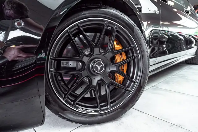 Mercedes-Benz S-Class view 13