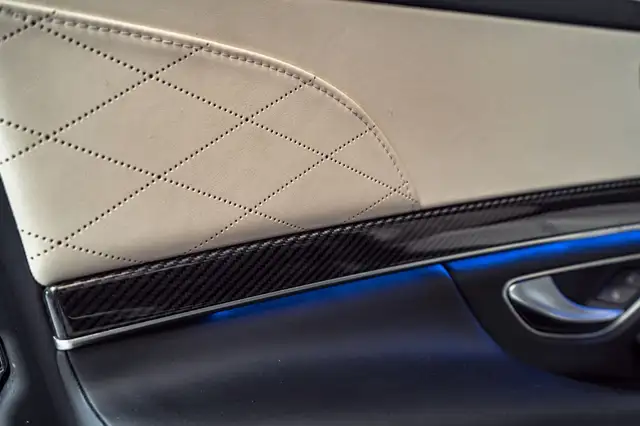 Mercedes-Benz S-Class view 24