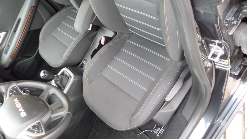 Dacia Sandero III 1.0 TCe 110 Stepway Expression + Navi Einparkhilfe vorn/hinten — photo 8