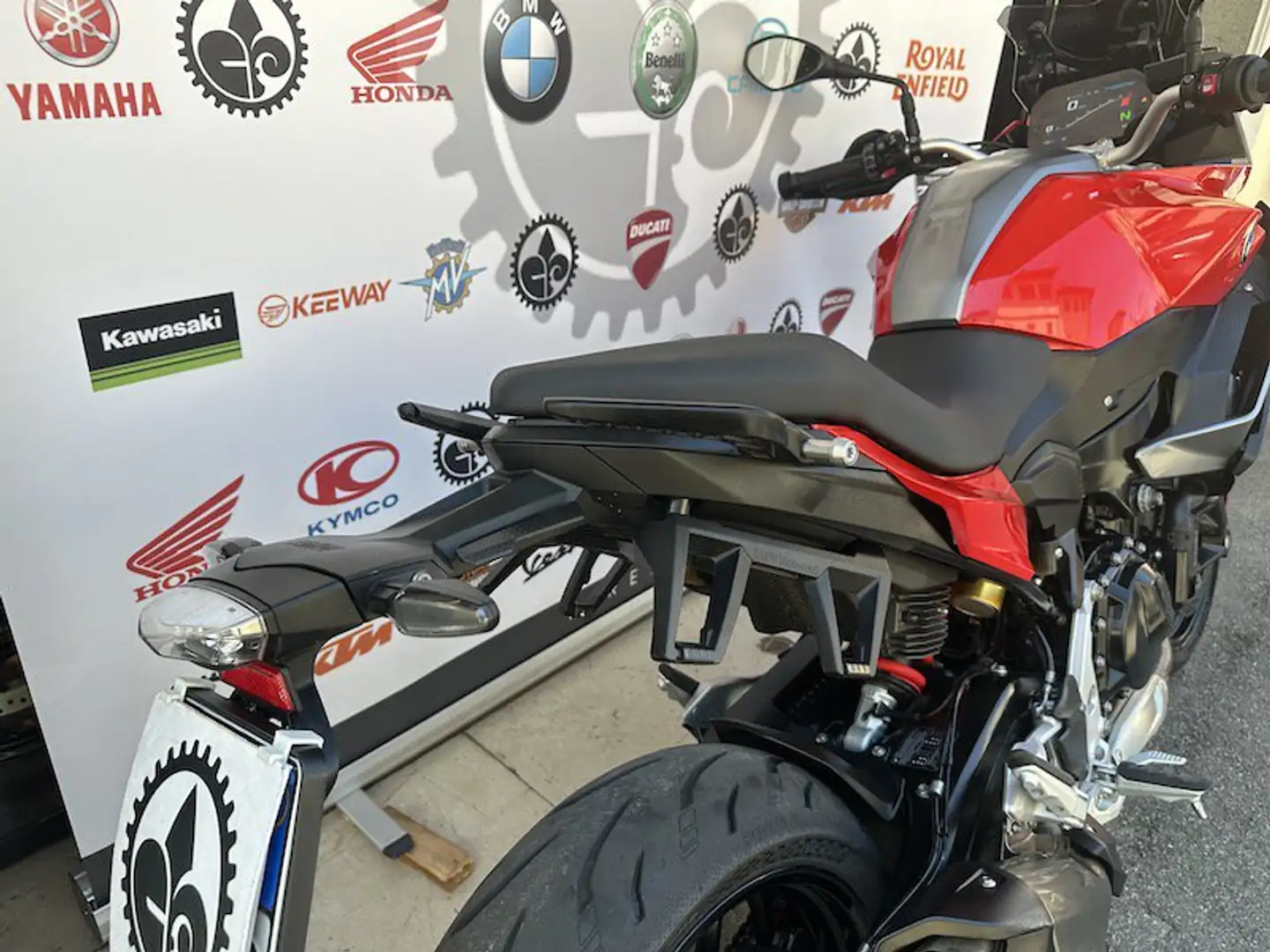 BMW F 900 XR - 2