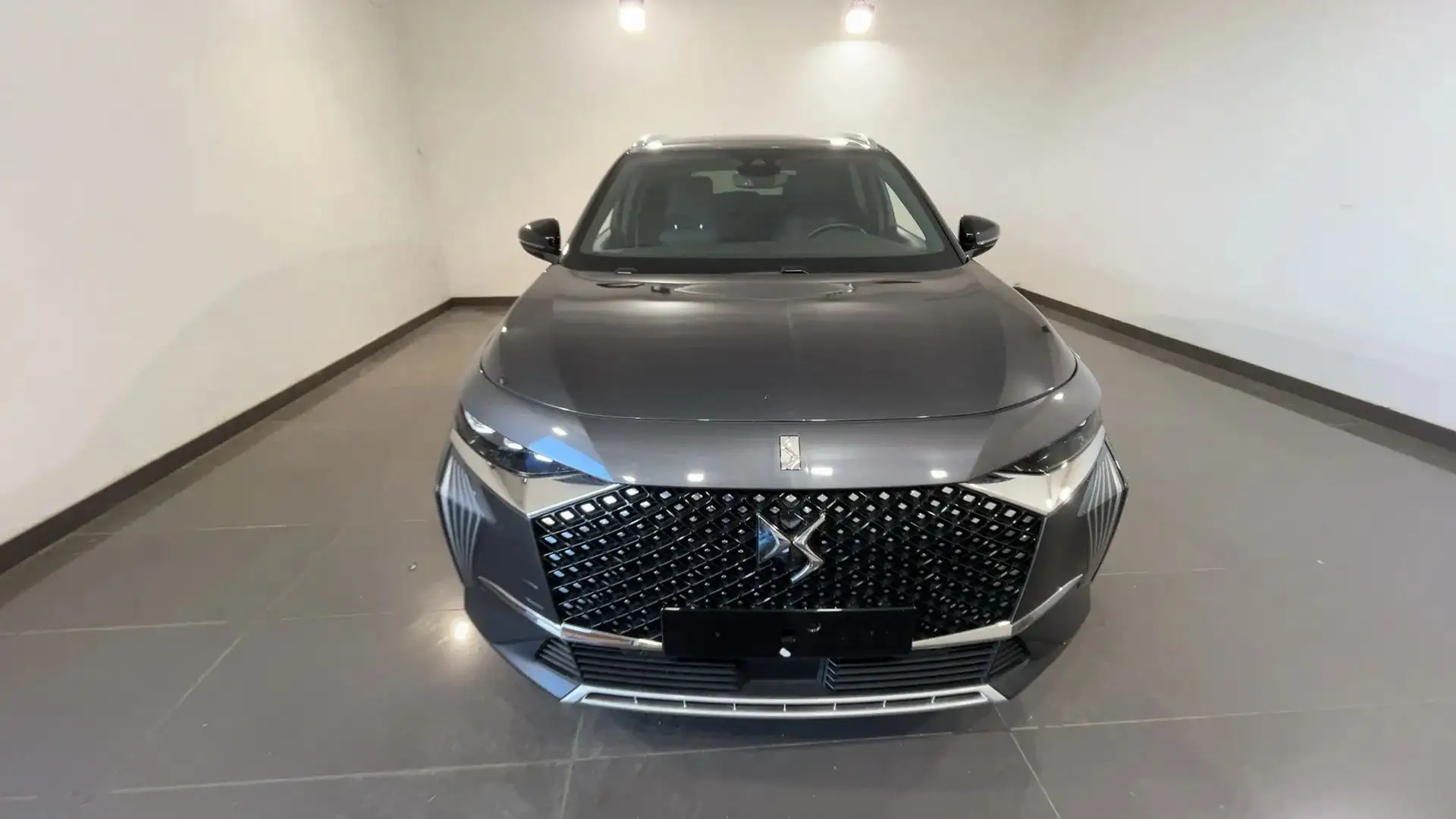 DS Automobiles DS 7 Crossback DS7 1.5 bluehdi Rivoli 130cv auto Grau - 2