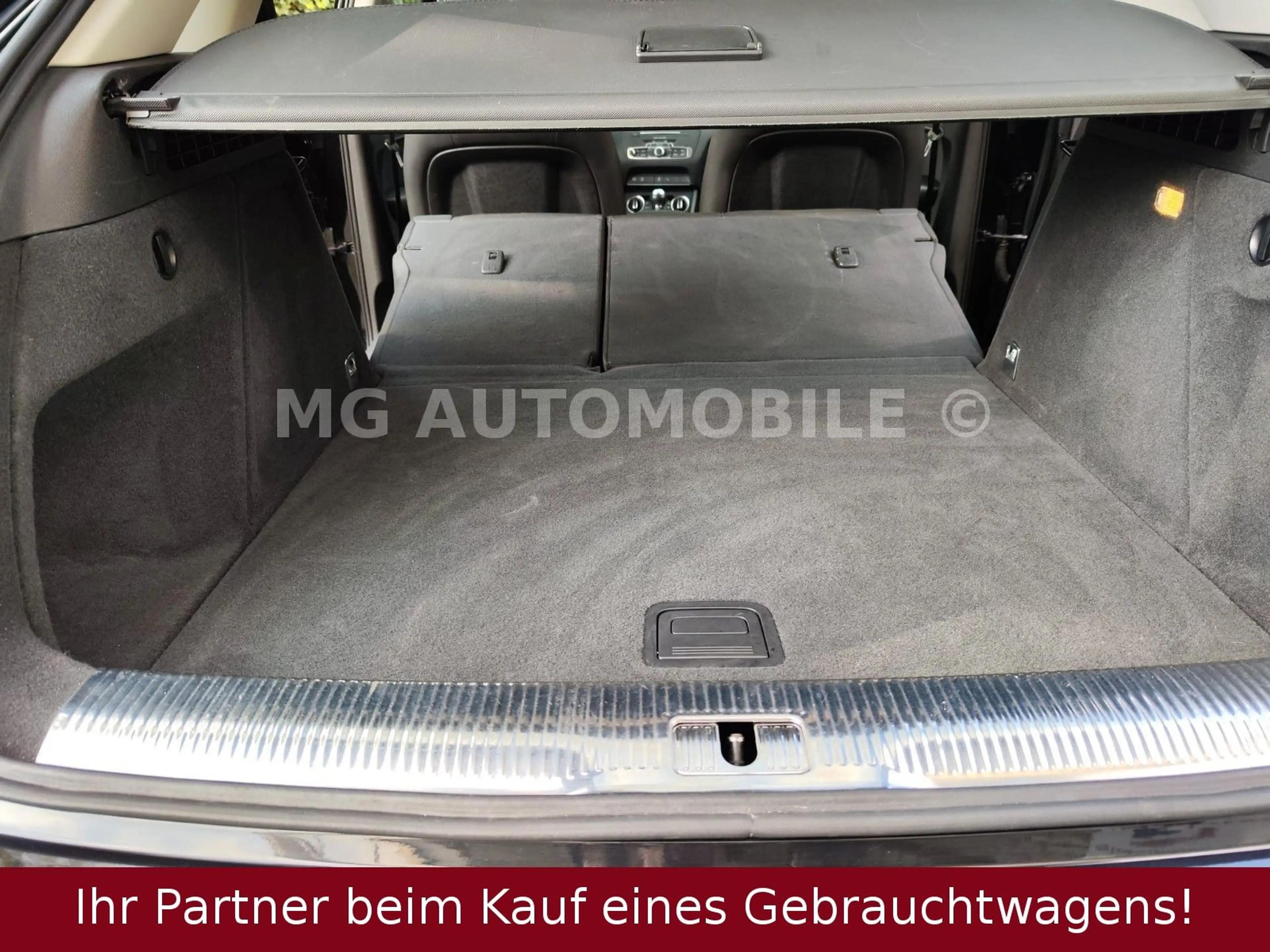 Audi Q3 2.0 TDI quattro design schwenkbare AHK LED — photo 10