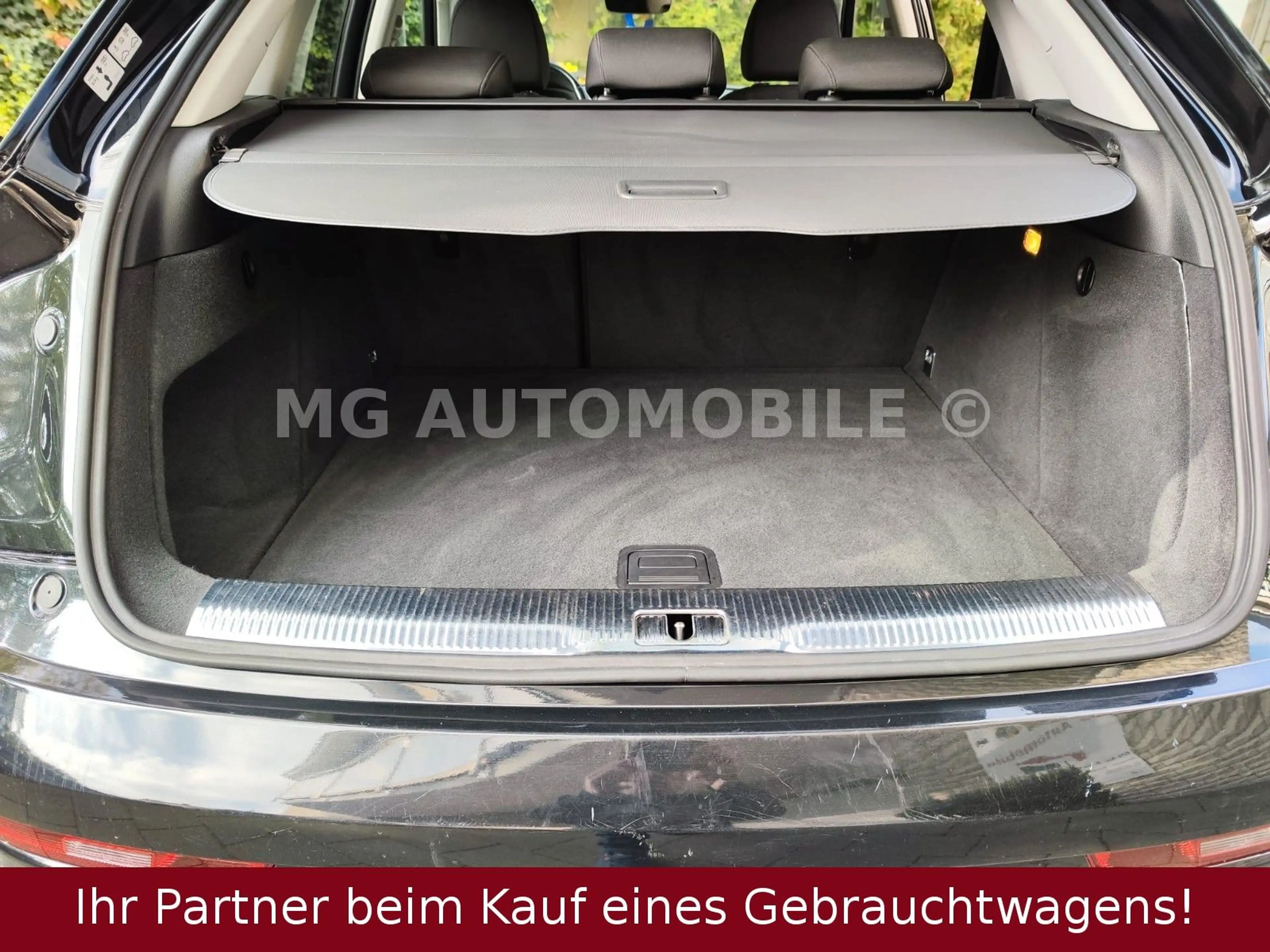 Audi Q3 2.0 TDI quattro design schwenkbare AHK LED — photo 9