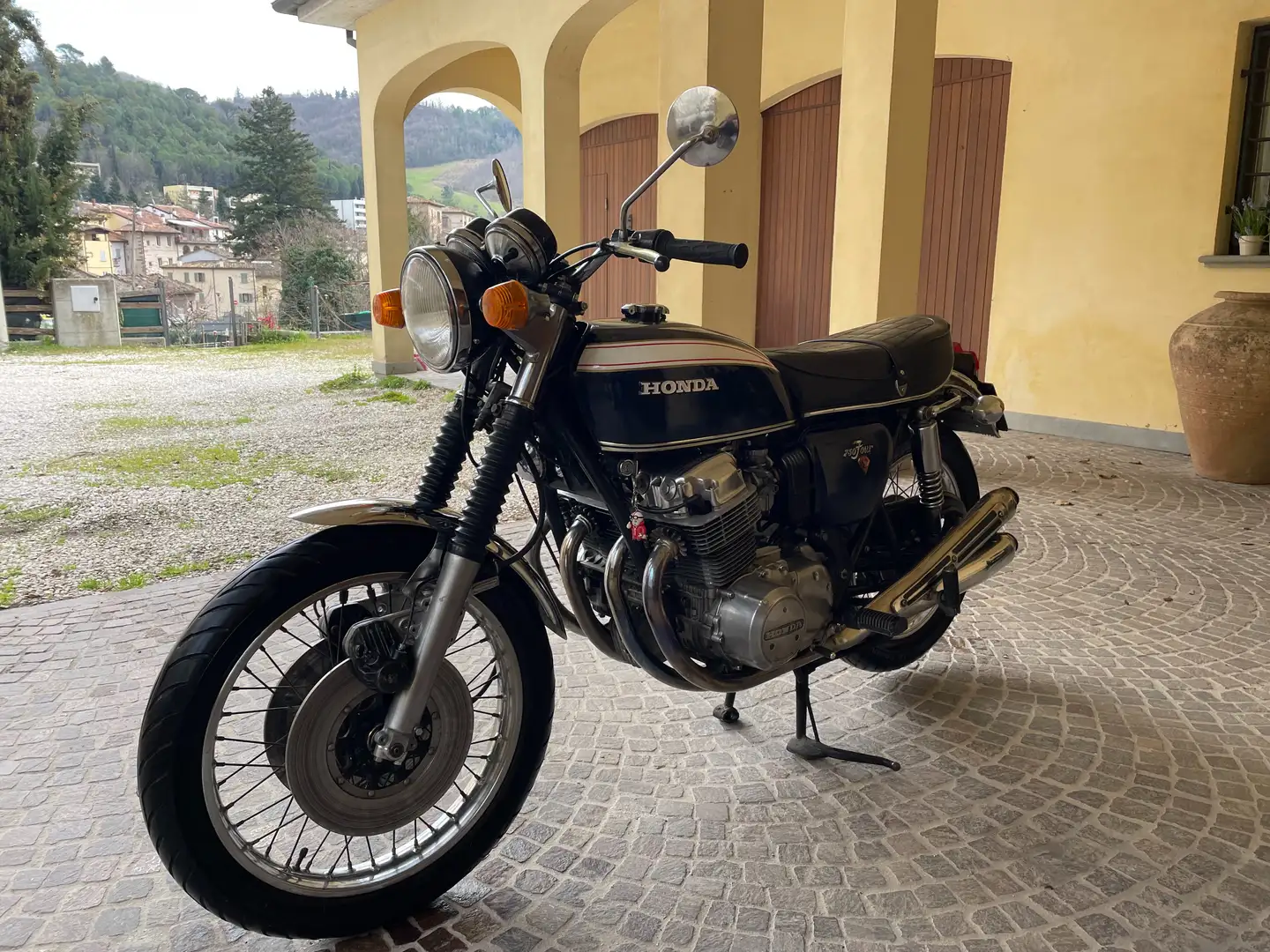 Honda CB 750 four Modrá - 2