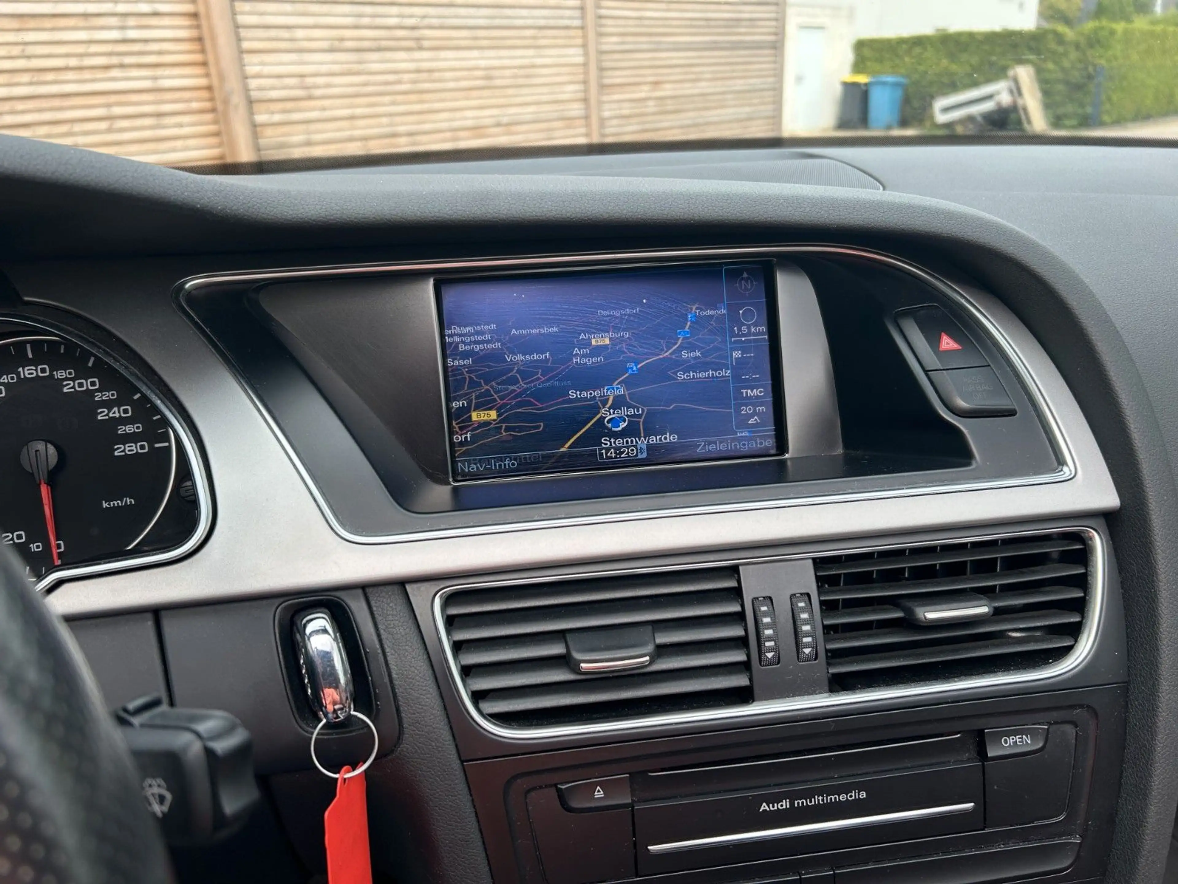 Audi A5 Cabriolet 2.0 TDI NAVI, Leder, Shz — photo 11