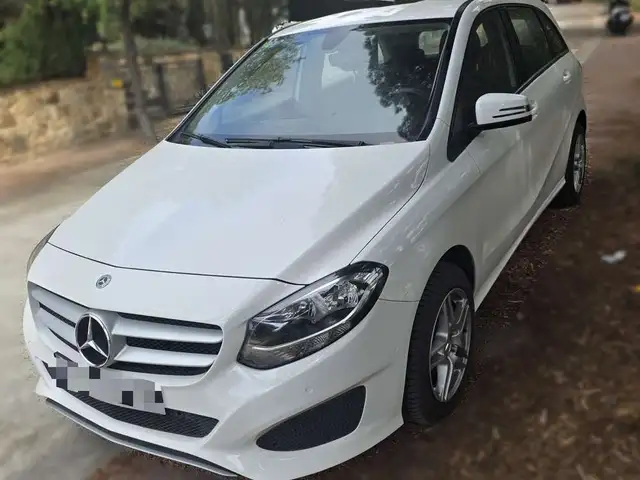 Mercedes-Benz B 220 d