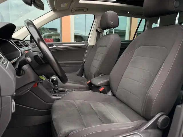 Volkswagen Tiguan view 4