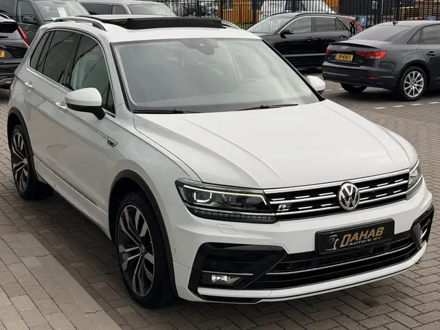 Volkswagen Tiguan view 12