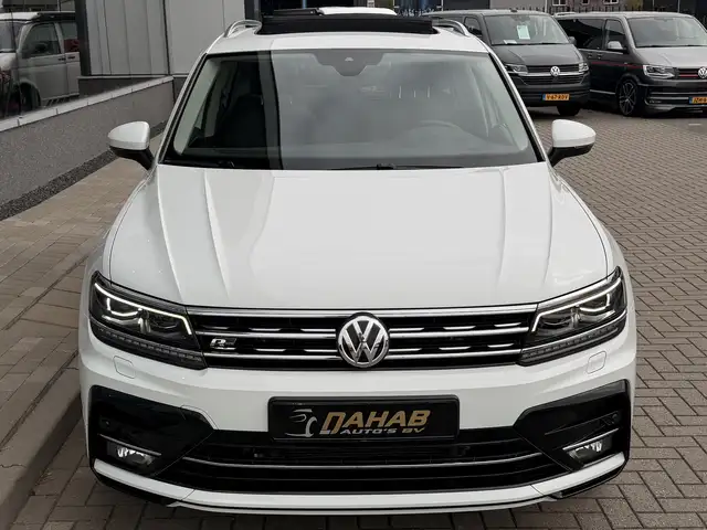 Volkswagen Tiguan view 11
