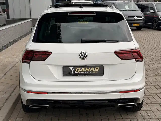 Volkswagen Tiguan view 18
