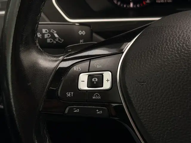 Volkswagen Tiguan view 23