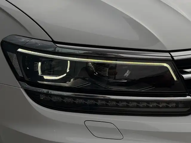 Volkswagen Tiguan view 13
