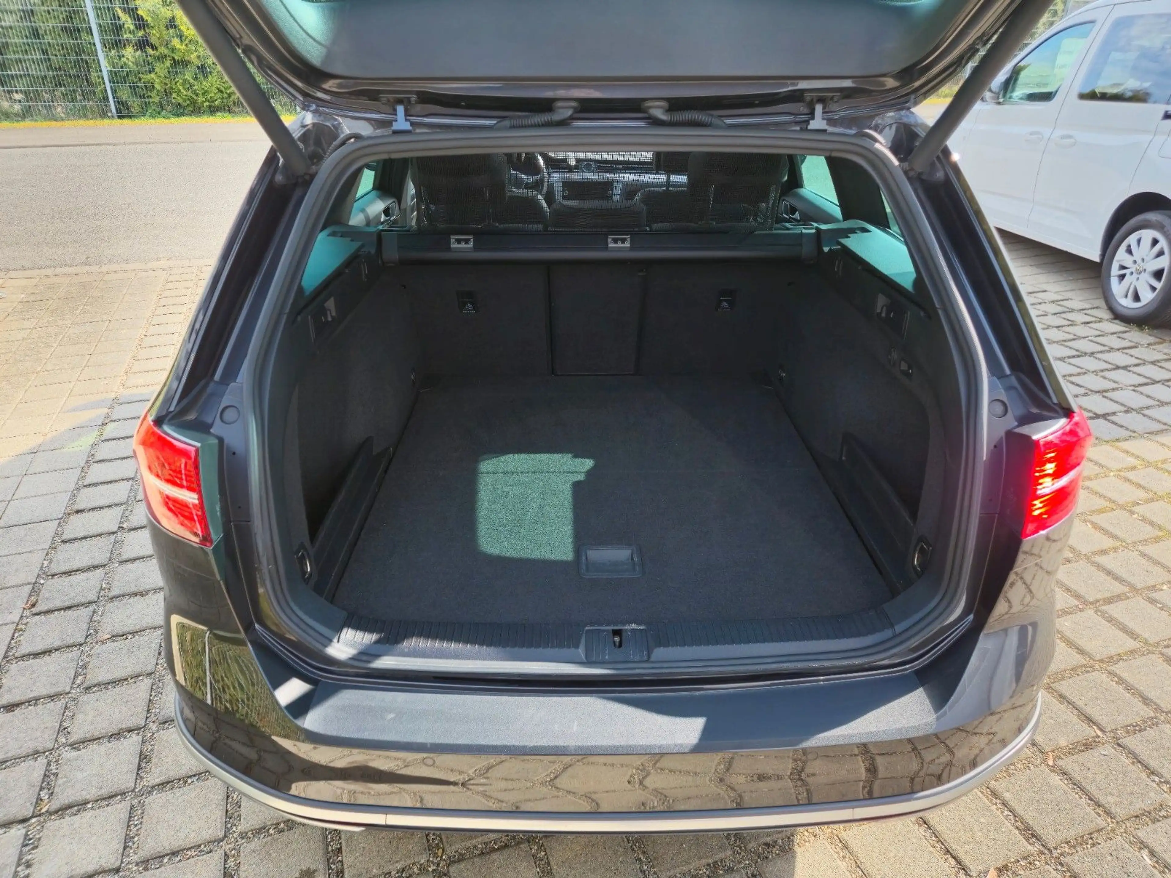 Volkswagen Passat Alltrack 4Motion/LEDMatrix/AHK/ACC/Kamera — photo 8