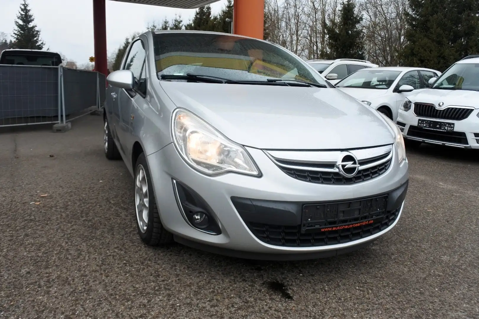 Opel Corsa D 150 Jahre Opel/ OPC-Line-Paket Plateado - 2